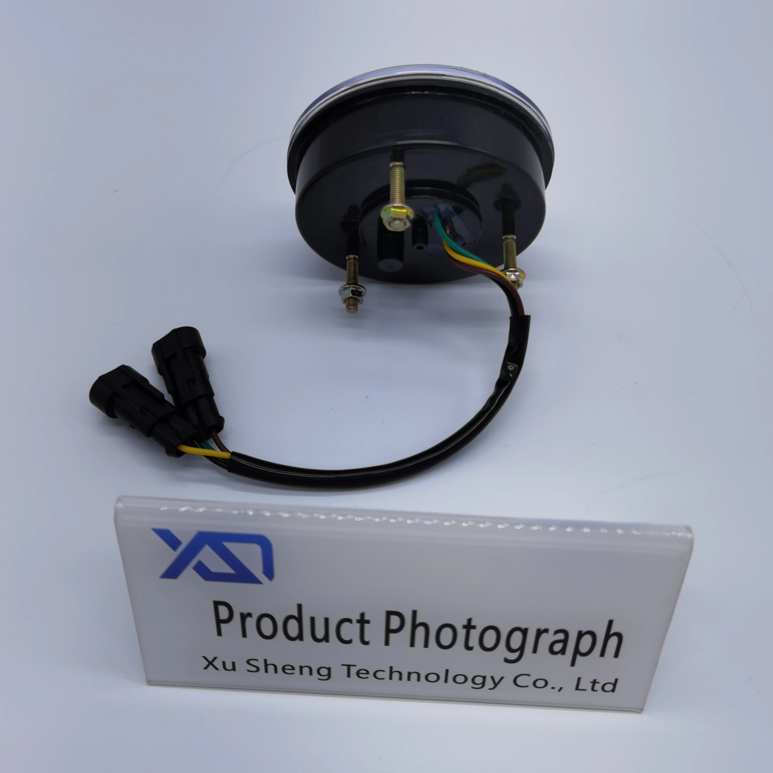 New high-quality universal Yutong Kinlong bus taillights position lamp brake lights Round bus taillights ZX939 turn signals.