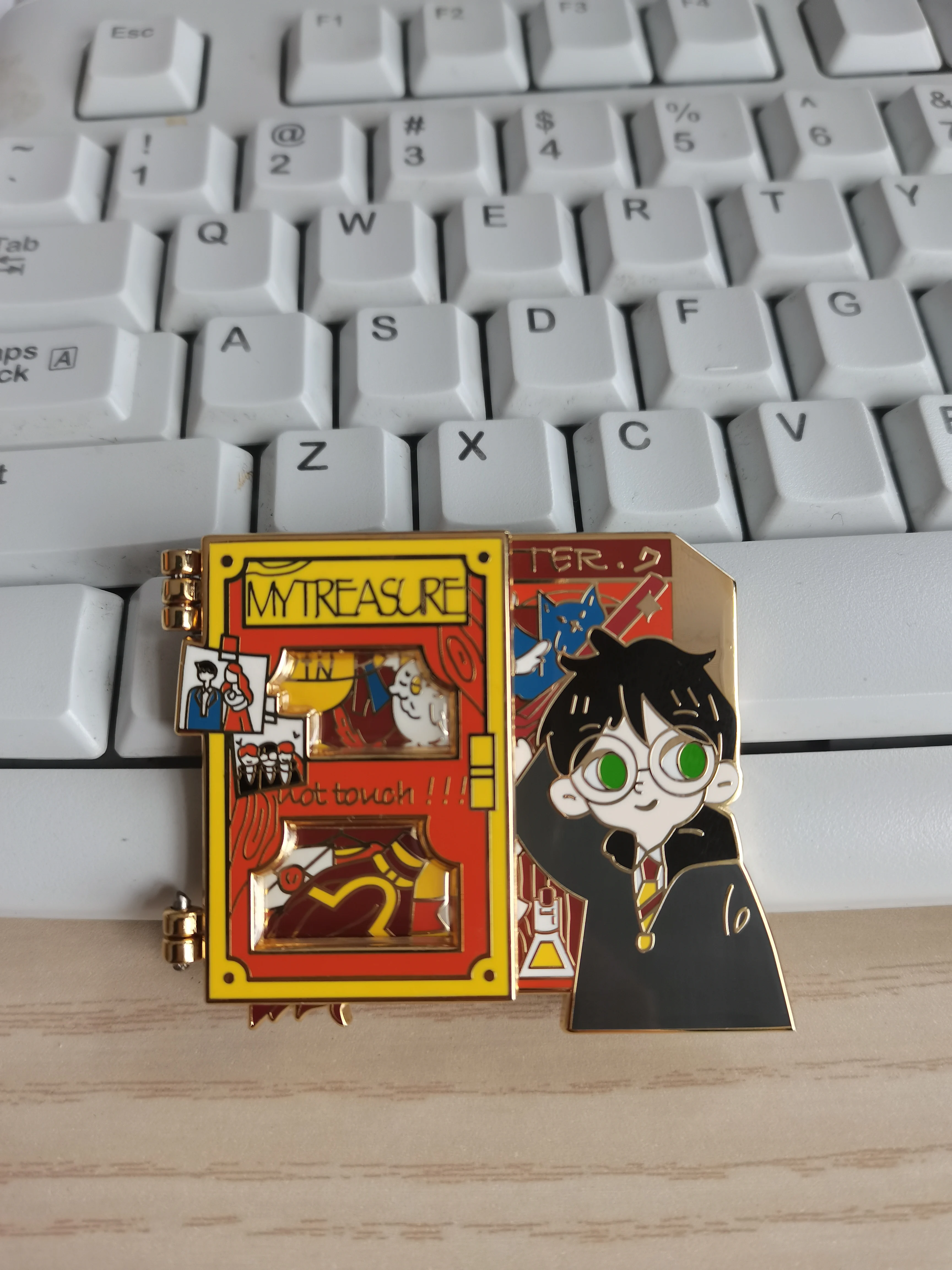 splendidcraft customized hard or soft enamel hinge  pins with sandblast or polished backside and clutches