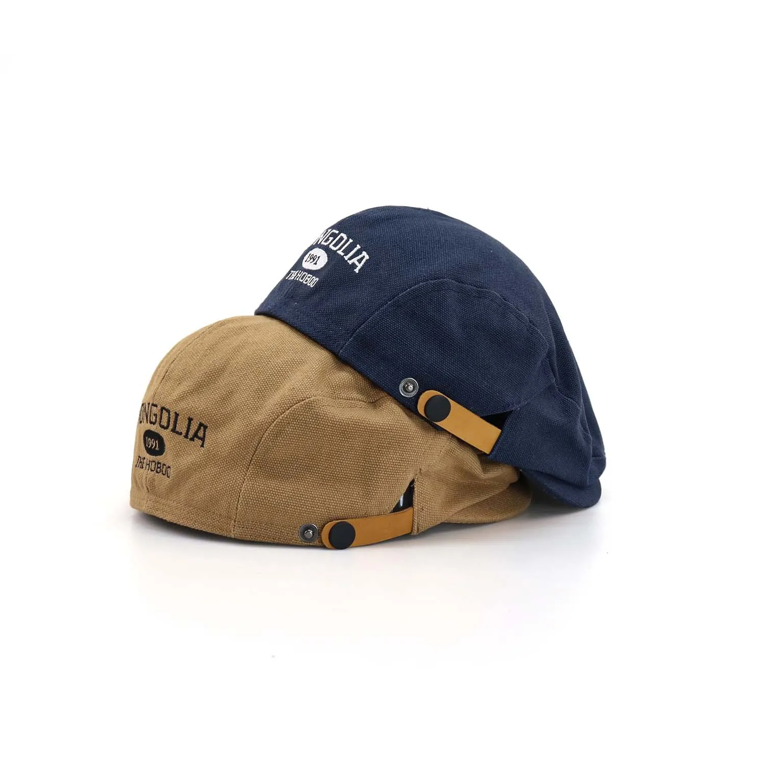 Wholesale Popular Waterproof Heavy Cotton Beret Hats Ladies Low MOQ Bull Head Metal Decorated for Cycling  Daily Use
