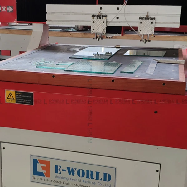 The Factory Supply Professional Glass Cutting Machine/laser Glass Cutting Machine/Automatic Irregular Shape Glass Cutting Table