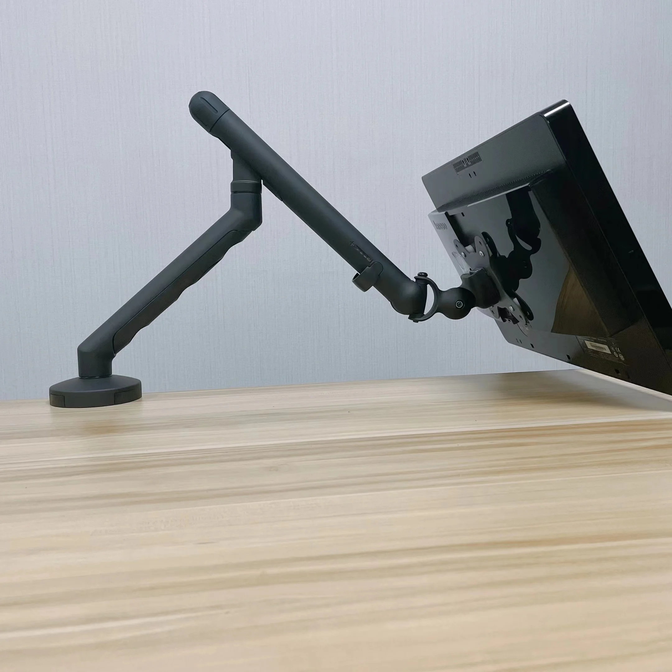 High Quality Single Arm Monitor Screen Spring Adjustment Force Value Aluminum Monitor Arm