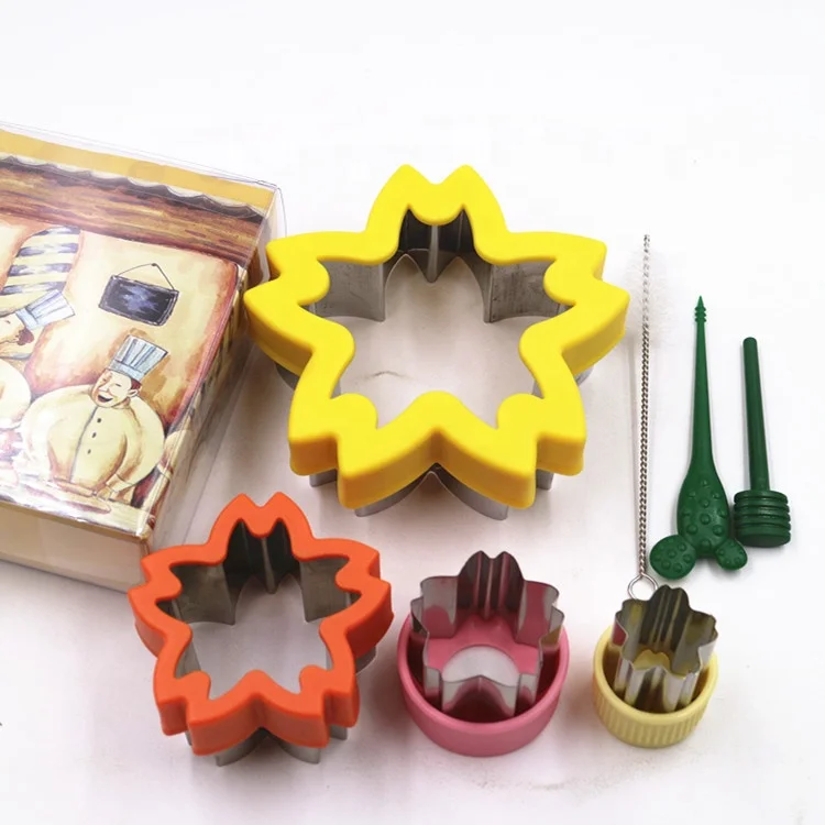
metal sandwich cutter set and sealer flower shaped pastry baking mould 4pcs cookie cutters of cherry pineapple shapes 