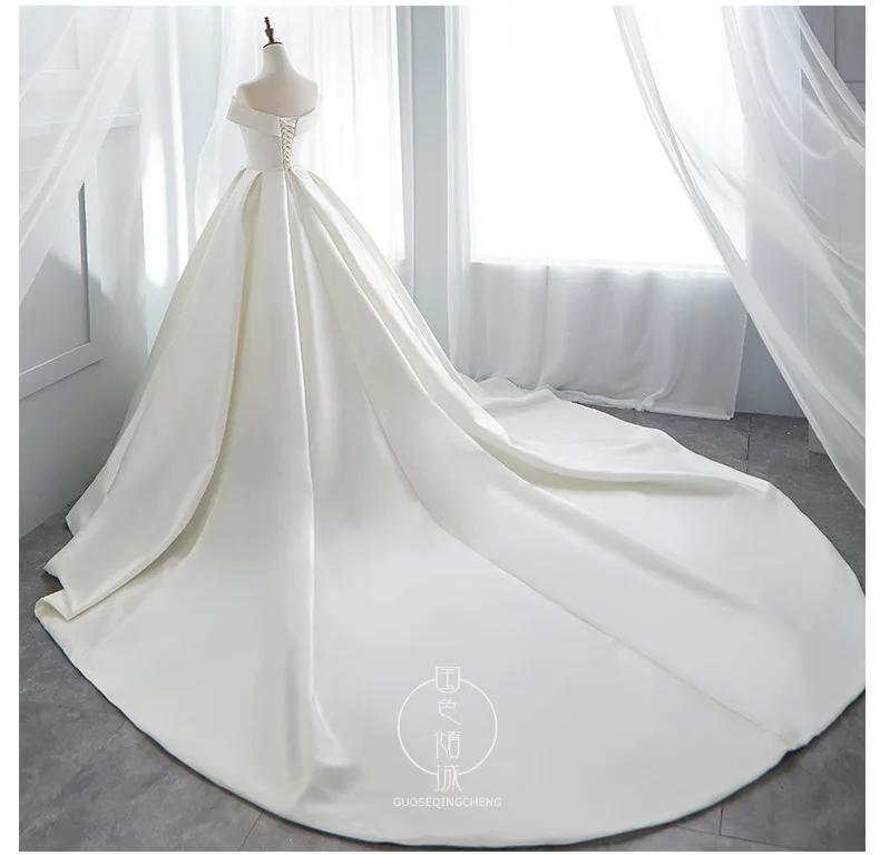 2023 New Custom Size Elegant Satin Wedding Dresses Simple Princess Bridal Gowns