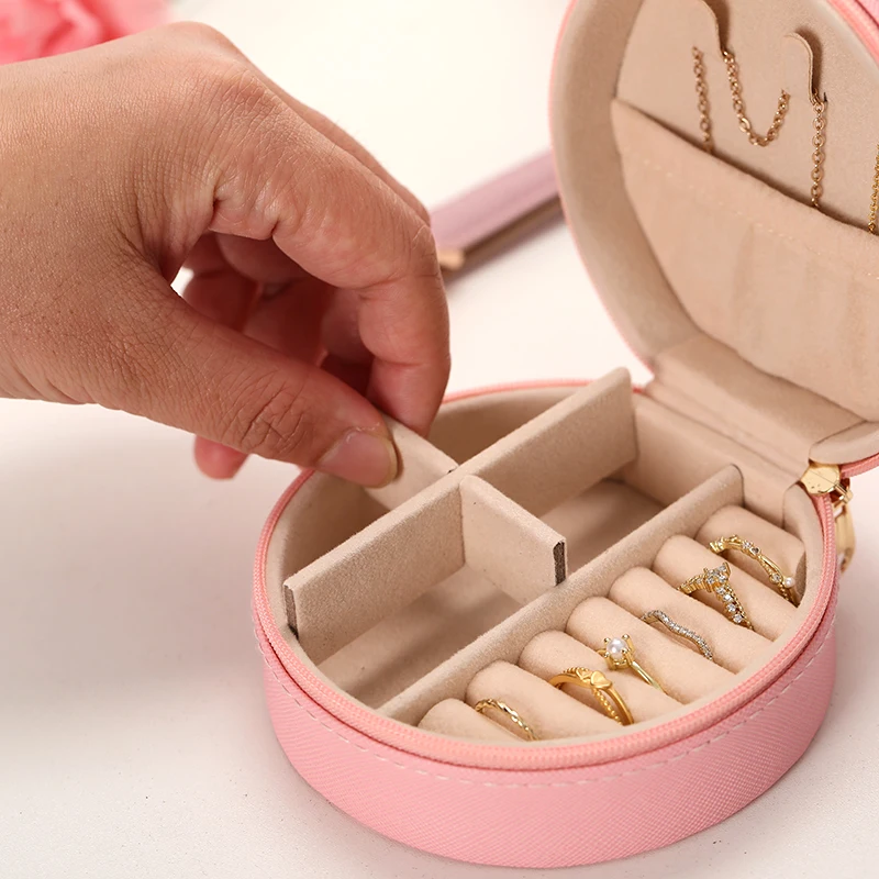2023 New luxury gift packaging box wholesale round pink jewelry storage box customized white pu leather jewelry packing box