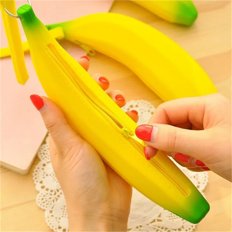 Unisex Men Women Girls Novelty Silicone Portable Banana Coin Pencil Pen Case Purse Bag Case Wallet Pouch with Keyring