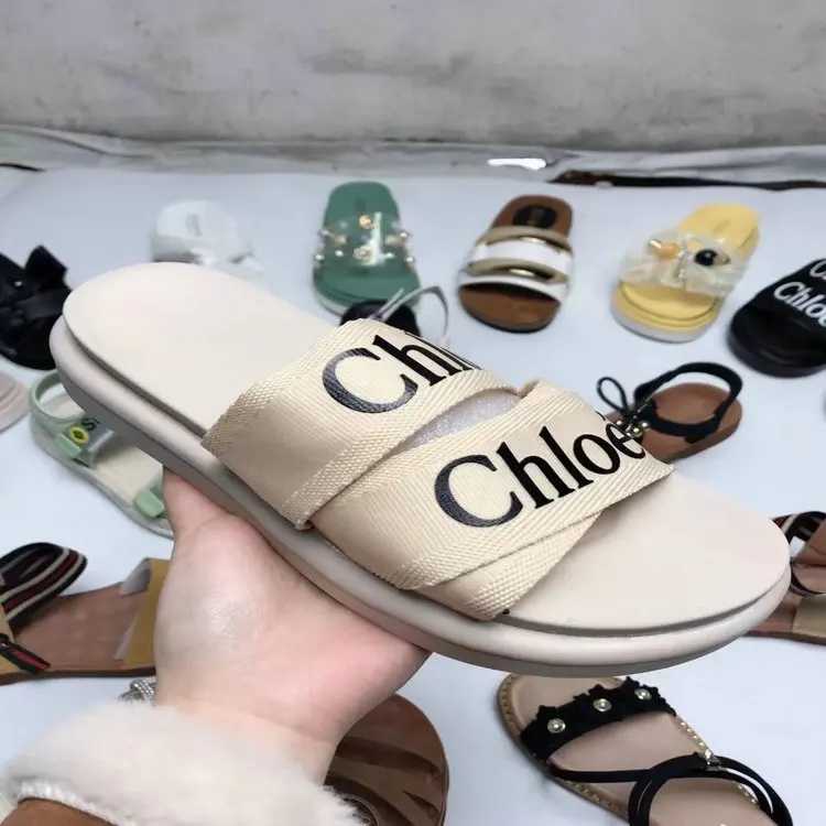 2.95 Dollars GYX001 Ready Stock High Good Quality Girls And Women Dress Shoes With Many Styles