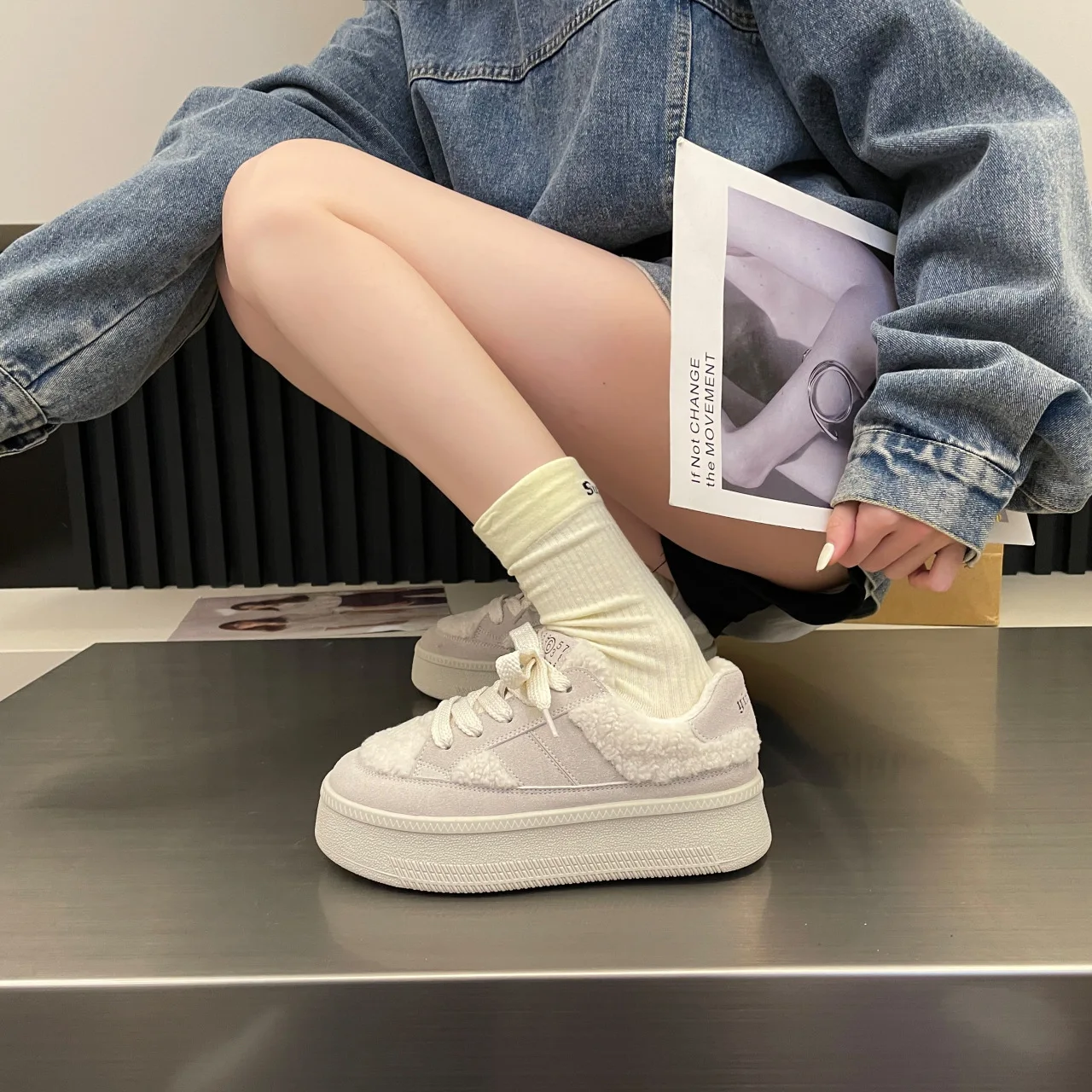 2023 winter fashion match lamb wool thick sole lace-up sneakers for girls warm school shoes custom sneaker manufacturers