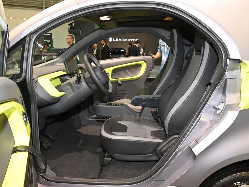 XEV electric Urban mini car 7.5KW/15KW 10.3kWh EU Road Legal RWD cars XEV yoyo