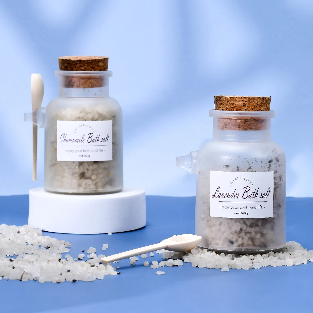 Wholesale luxury 260g Crystal Detox Spa Aromatherapy Chamomile Rose Lavender Petal Bath Salt With Flowers