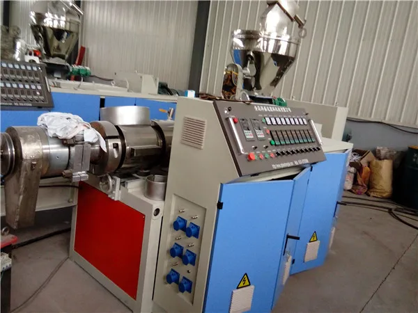 Wpc Profile Extruding Machine for Plastic Door Panels Extruder