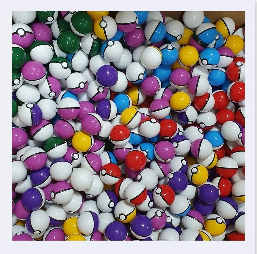 Wholesale Capsule Toys 5 cm Plastic Pokemon Ball With Cartoon Pokemon Figure Toy Inside