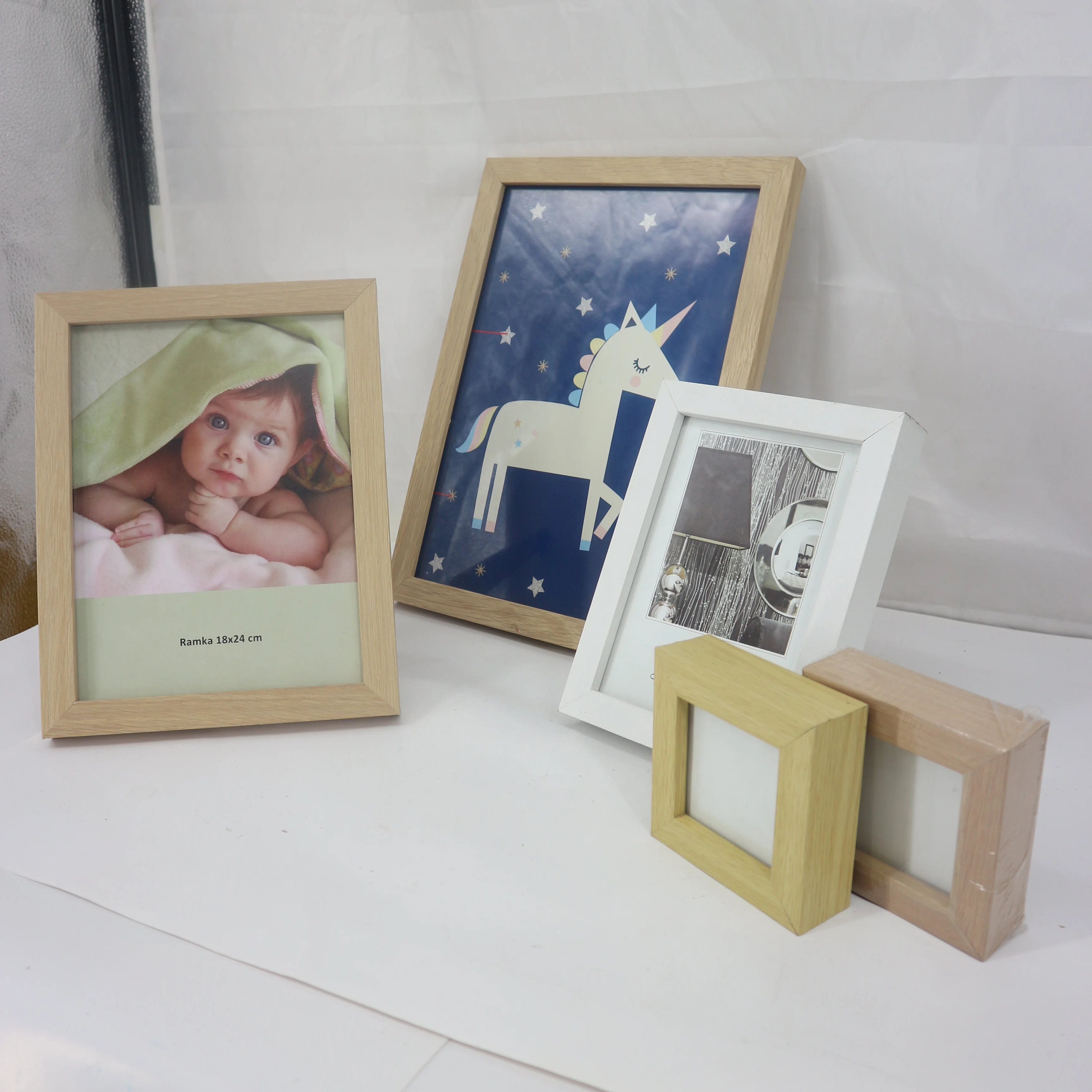 Eco-friendly Simple black profile MDF wood framed photo frame A4 MDF picture frame decoration frames15x20cm or customized size