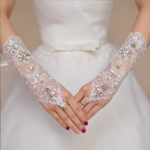 dress gloves white lace Crystal bridal wedding gloves accessories