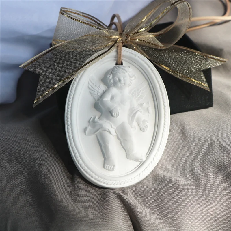 Ins Little Angel Shaped Hanging Scented Ceramic Aromatherapy Plaster Air Freshener Porcelain Fragrance Essential Oil Diffuser