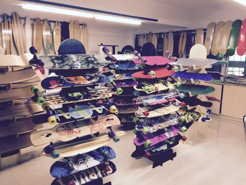 OEM Customized Long Patch Board 4 wheel  bamboo fiber glass and carbon fiber longboard