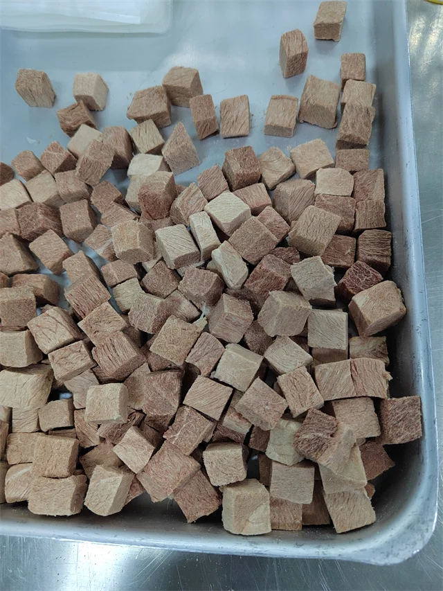 Freeze Dried Cat Food Beef Meat Pet Treats 100% Natural