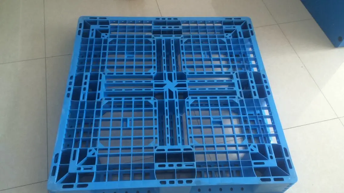 1100*1100*125mm Cheap Light Duty Single Face Eco-friendly Recycled Material 4 way  Plastic Pallet For Warehouse and Factory