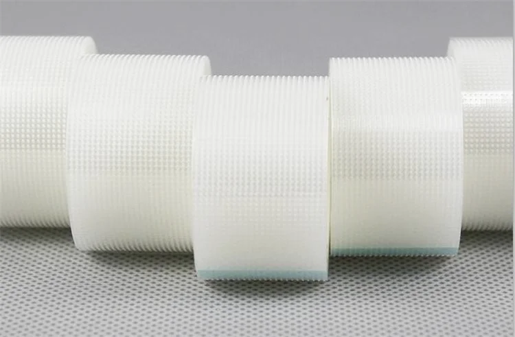 High Quality OEM Design Breathable Comfort Perforated Waterproof Injury Use Medical Tape