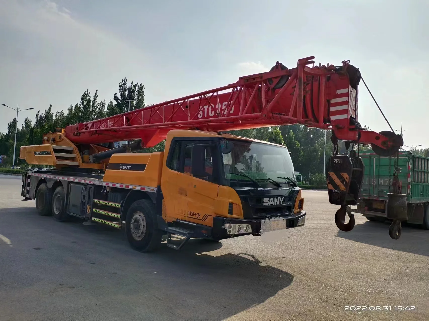 STC250 25 Ton Hydraulic Crane Telescopic Boom Truck Crane International Level Heavy Lift Mobile Truck Crane
