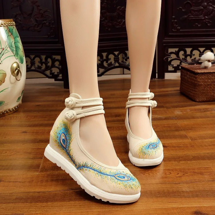 Cheap and Factory Price Fashion hot sale casual sports shoes  for women Casual Sneakers