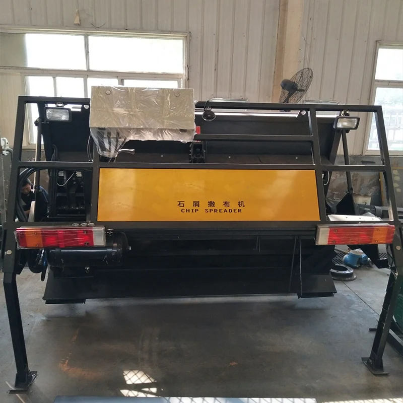 road paving Chip Spreader for road construction