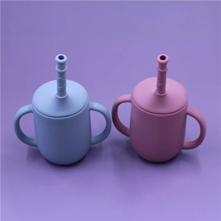 New Design Baby Training Silicone Cup Unbroken Food Grade Safe Silicone Drinking Cup with Straw and Lid