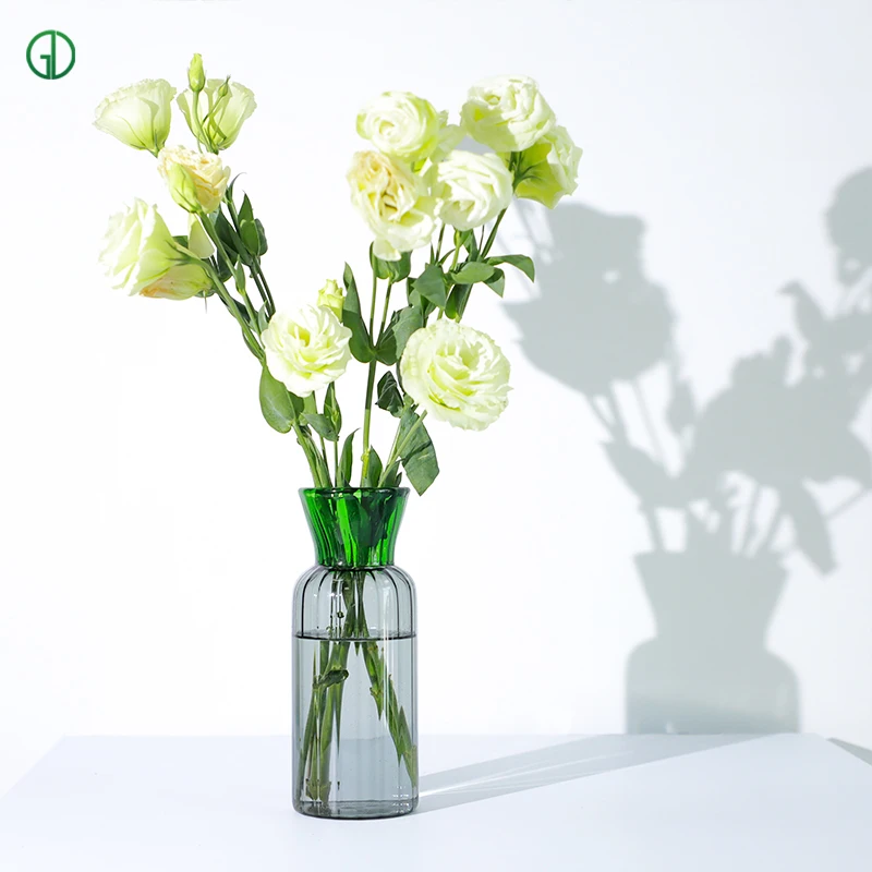 Custom New Nordic Home Style Borosilicate Glass Green Vertical Stripe Cylinder Glass Vase Glass Flower Vase for Home Decor