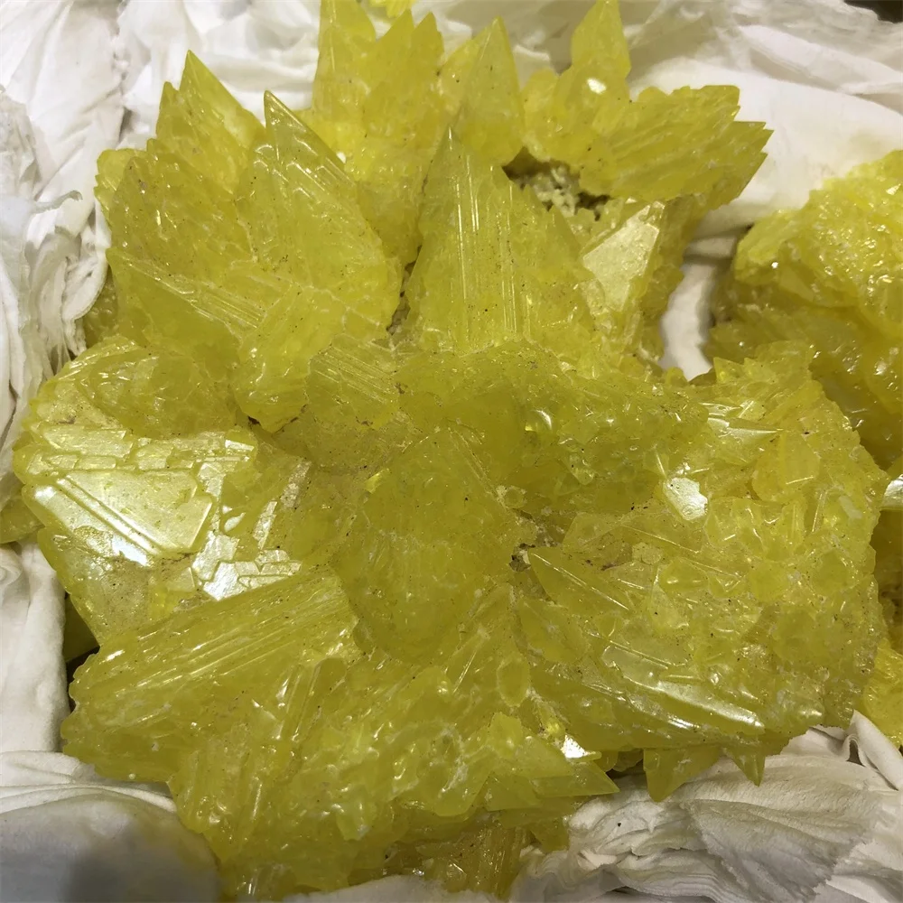 Bulk wholesale Rare New Listing Irregular Decoration Natural Roughly Sulfur Ore for Different Use on sale