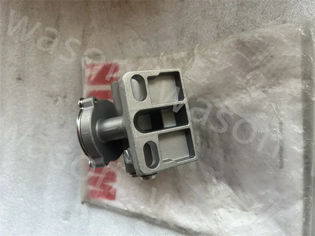 Корпус топливного фильтра SK200-8 0701-0074 R90P FS1242 23300-E0470