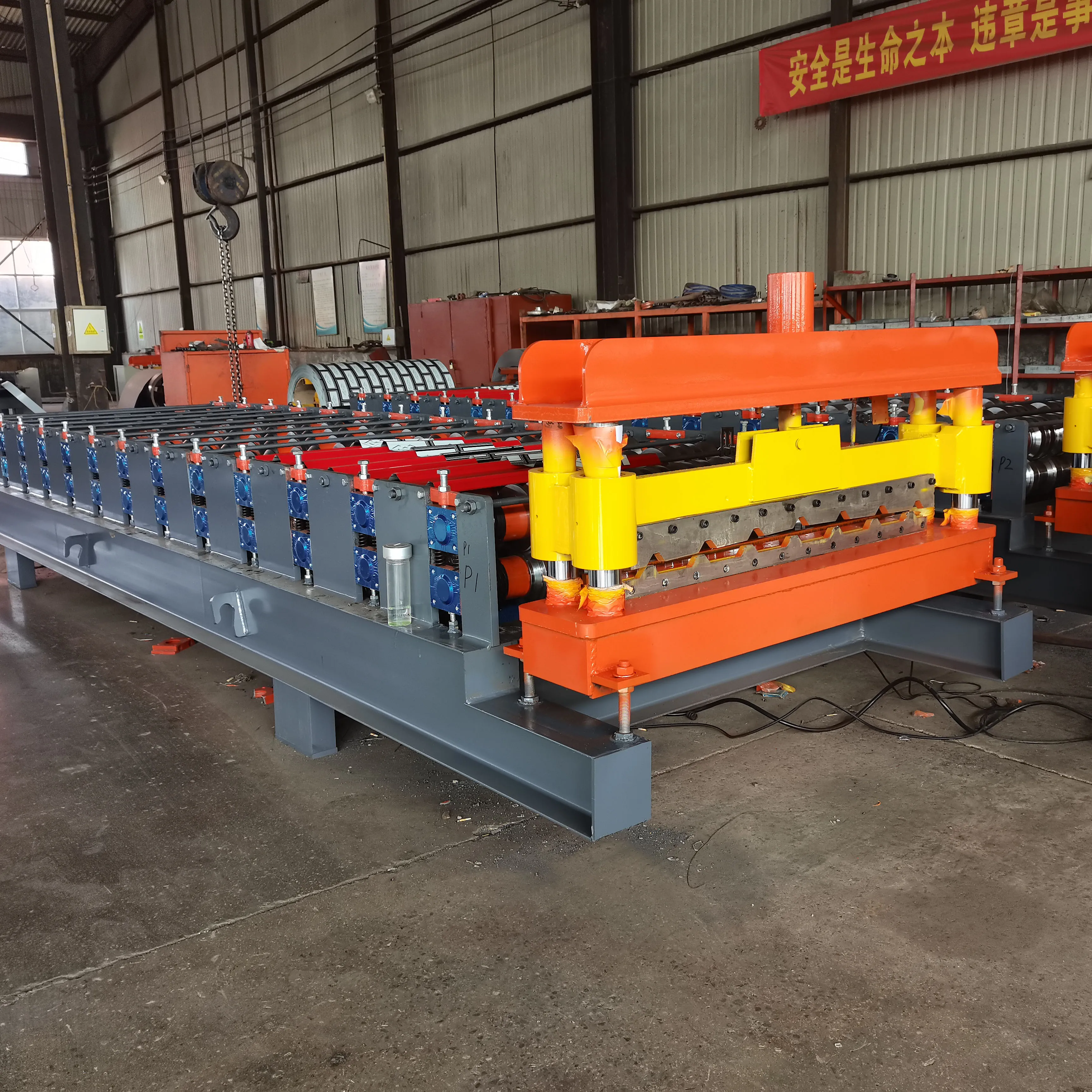 Professional Factory Hot Sale Corrugated Metal roofing Iron Color Coated Galvalume Steel sheet  Machinery