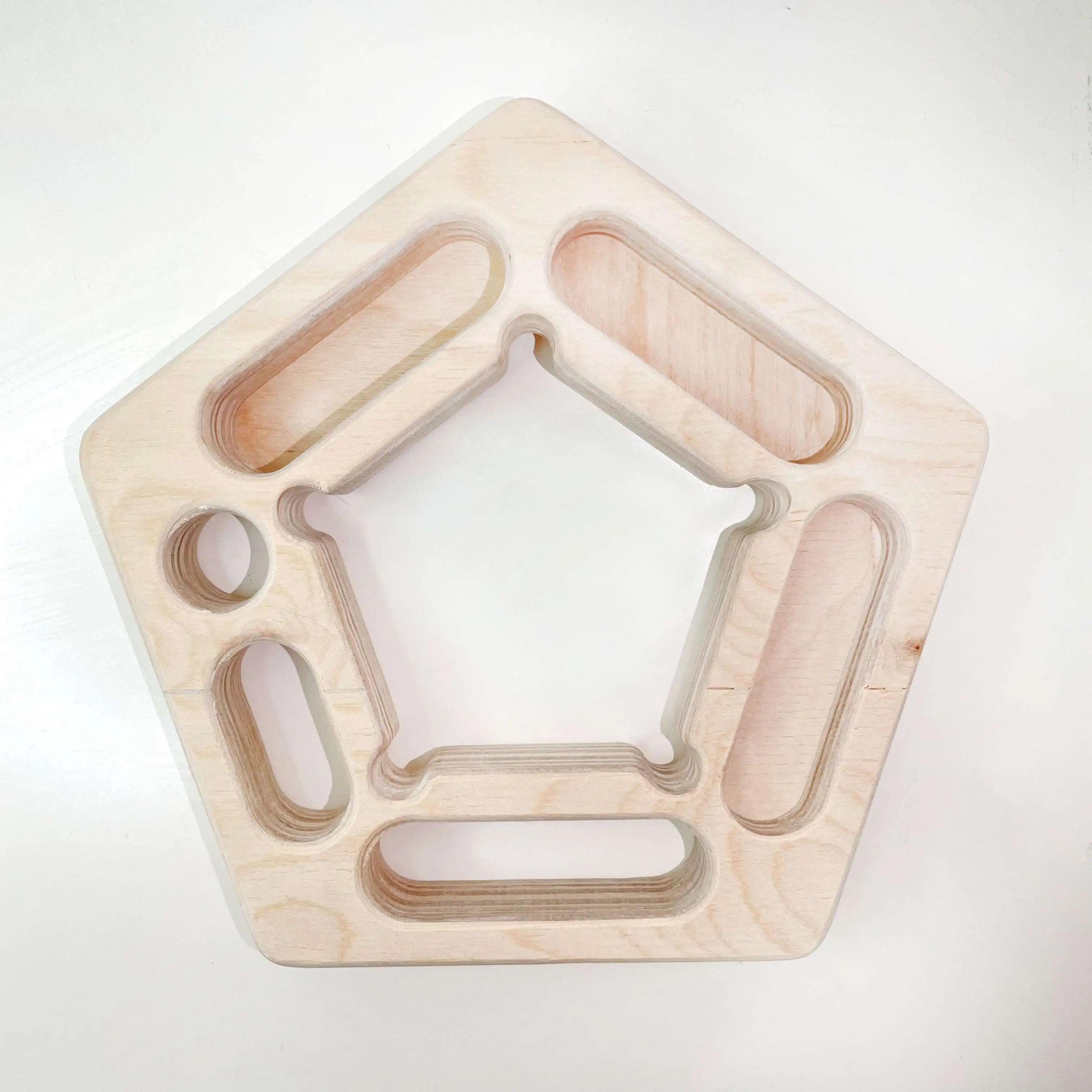 2022 Hot Selling Portable Wood Rock Climbing Fingerboard Trainer Finger Strengthener With Straps