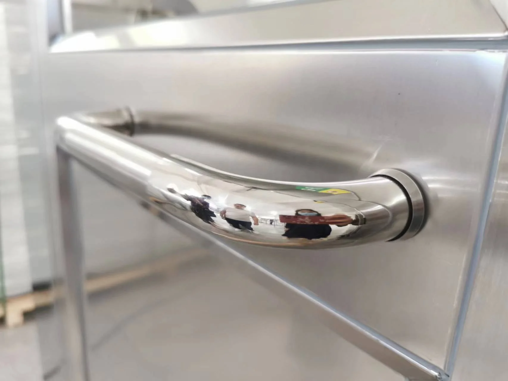 Factory Price Industrial Automatic Stainless Steel Air Shower New Design Cleanroom Laboratory Industries Core Motor Engine