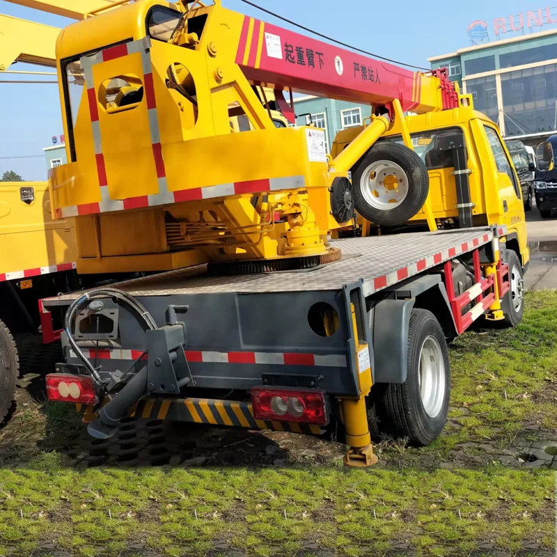 FOTON  single-row crane truck   hoisting machine   derrick car