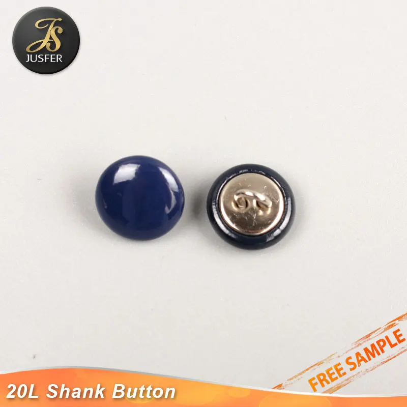 Кнопки с кожаным покрытием и металлической проволокой