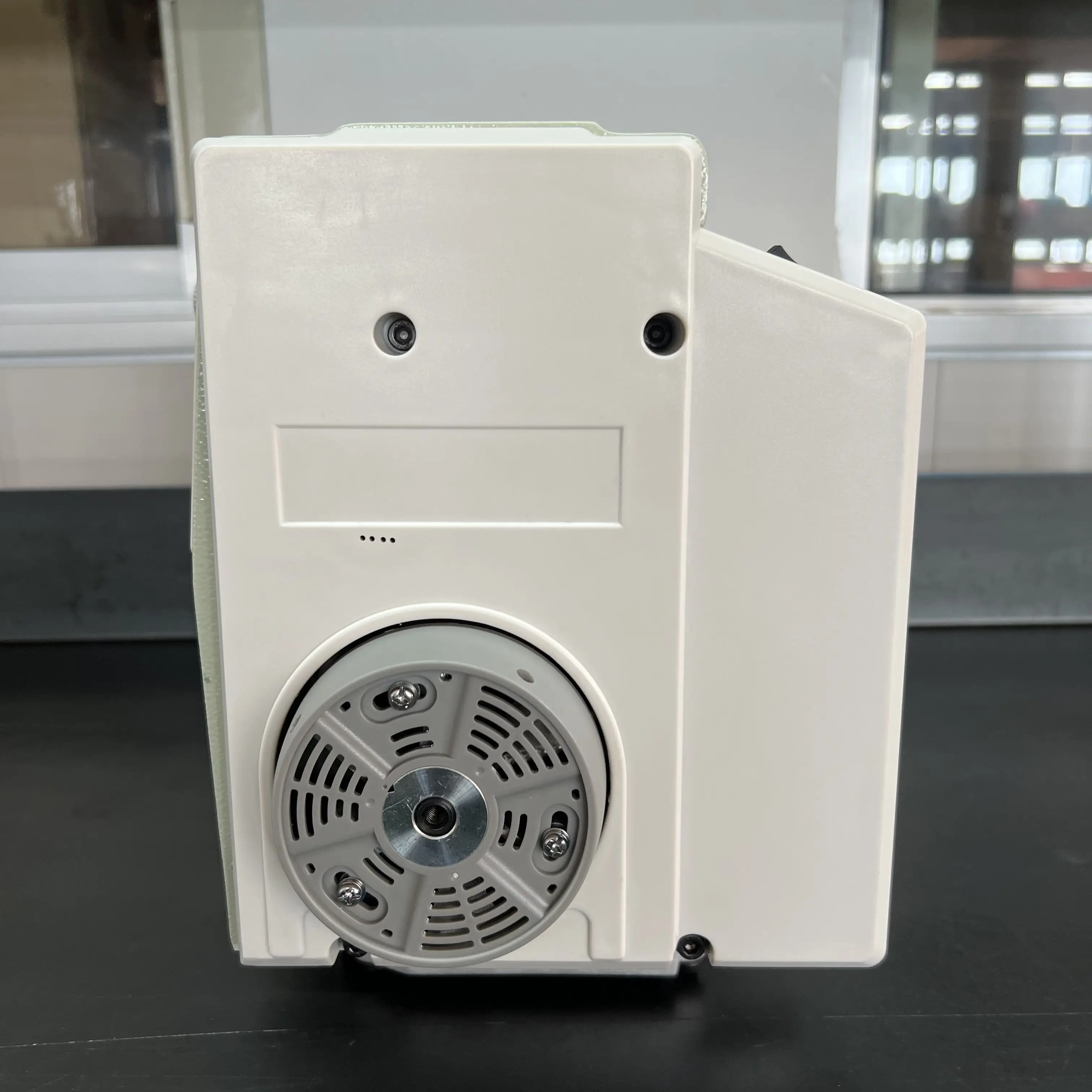 RONMACK RM-R8-3D-SB 3 Thread Mouse Pad Overlock Sewing Machine