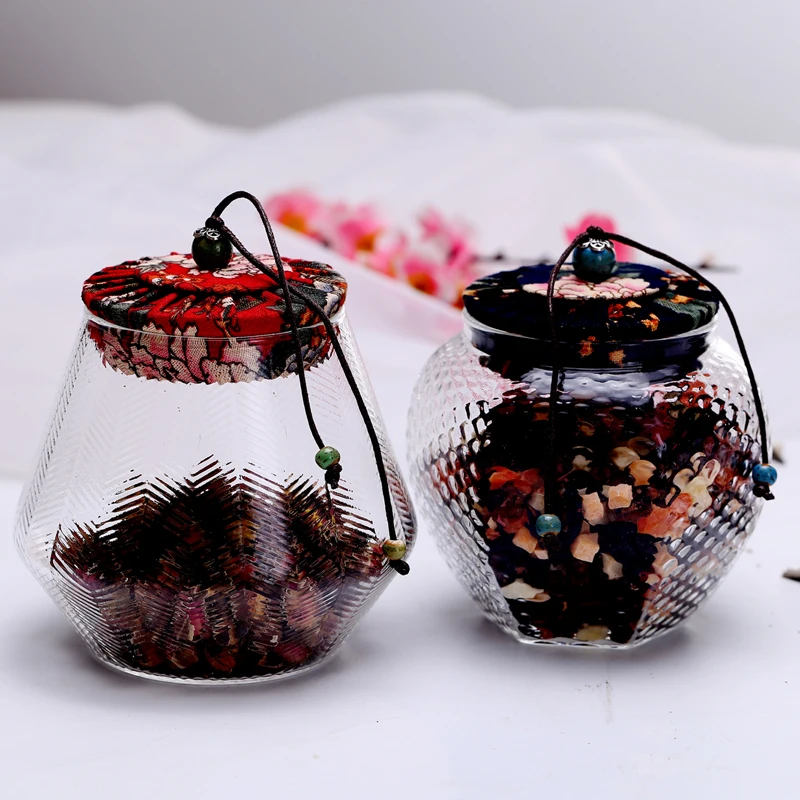 Custom manufacture 7cm diameter spice food storage High borosilicate air tight glass jar with bamboo lid in Home & Kitchen