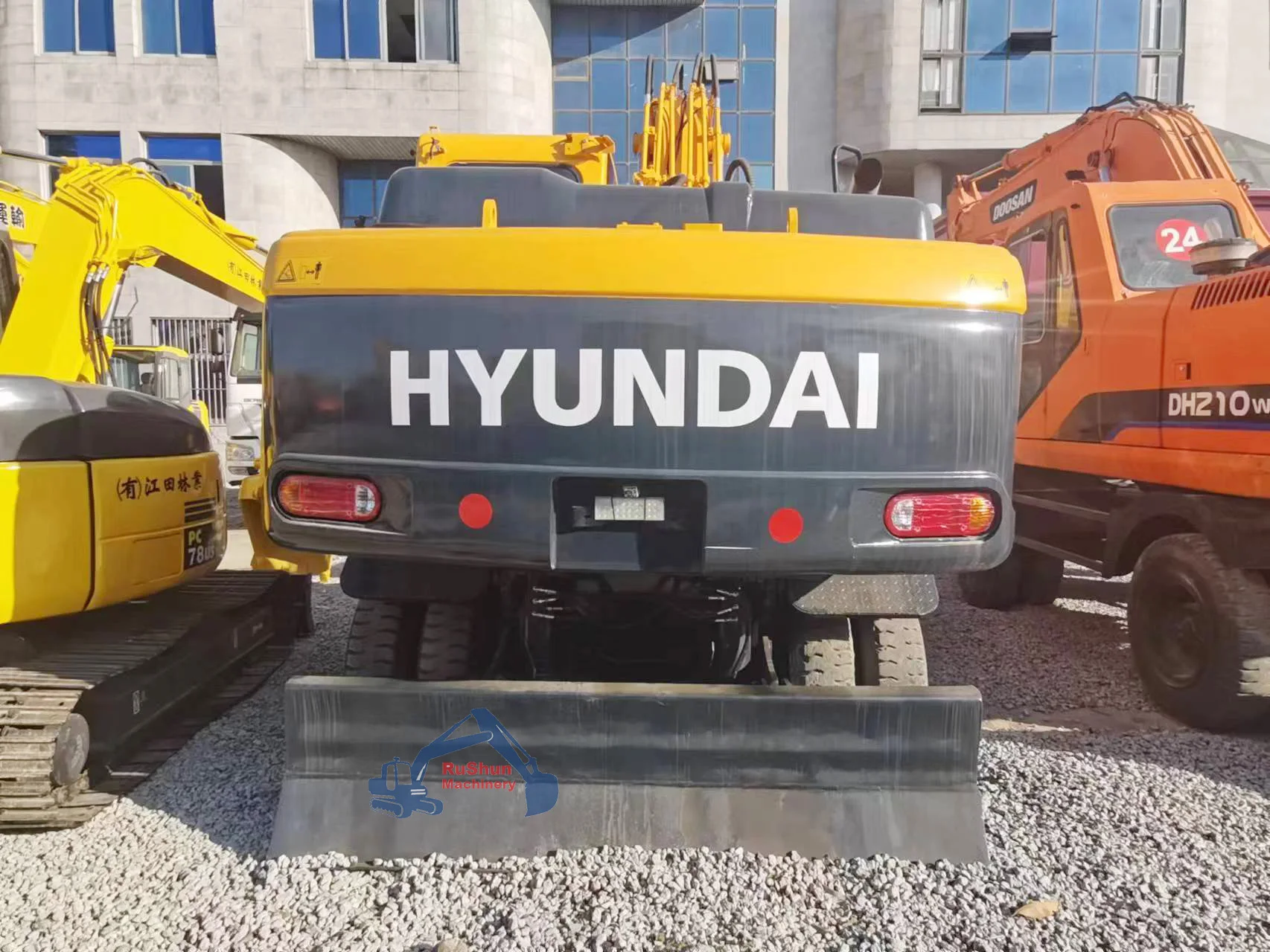 Good Condition Used Original Korea Hyundai R210W Wheel Excavator Used Excavator
