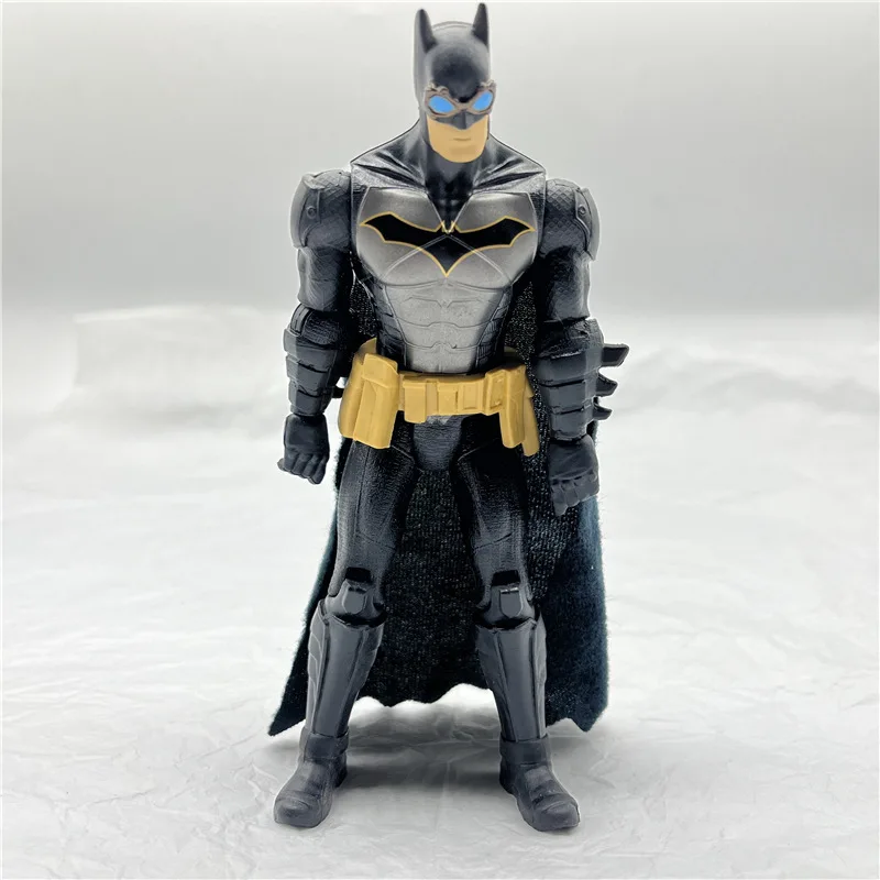 Factory Wholesale American Anime Character Model Justice League Joint Movable Bat-man Figure High Quality Toy Gift