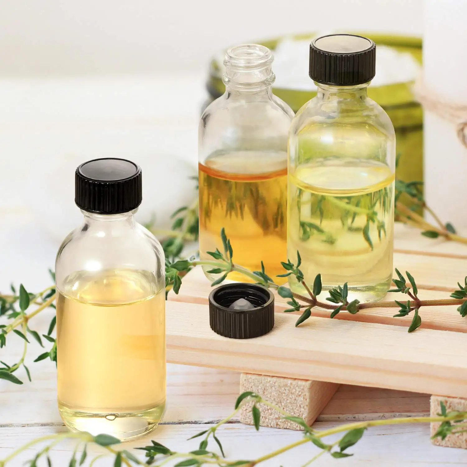 Маленькие прозрачные стеклянные бутылки объемом 2 унции 60 мл с крышками трубки из нержавеющей стали бостонские круглые для образцов сока-побега