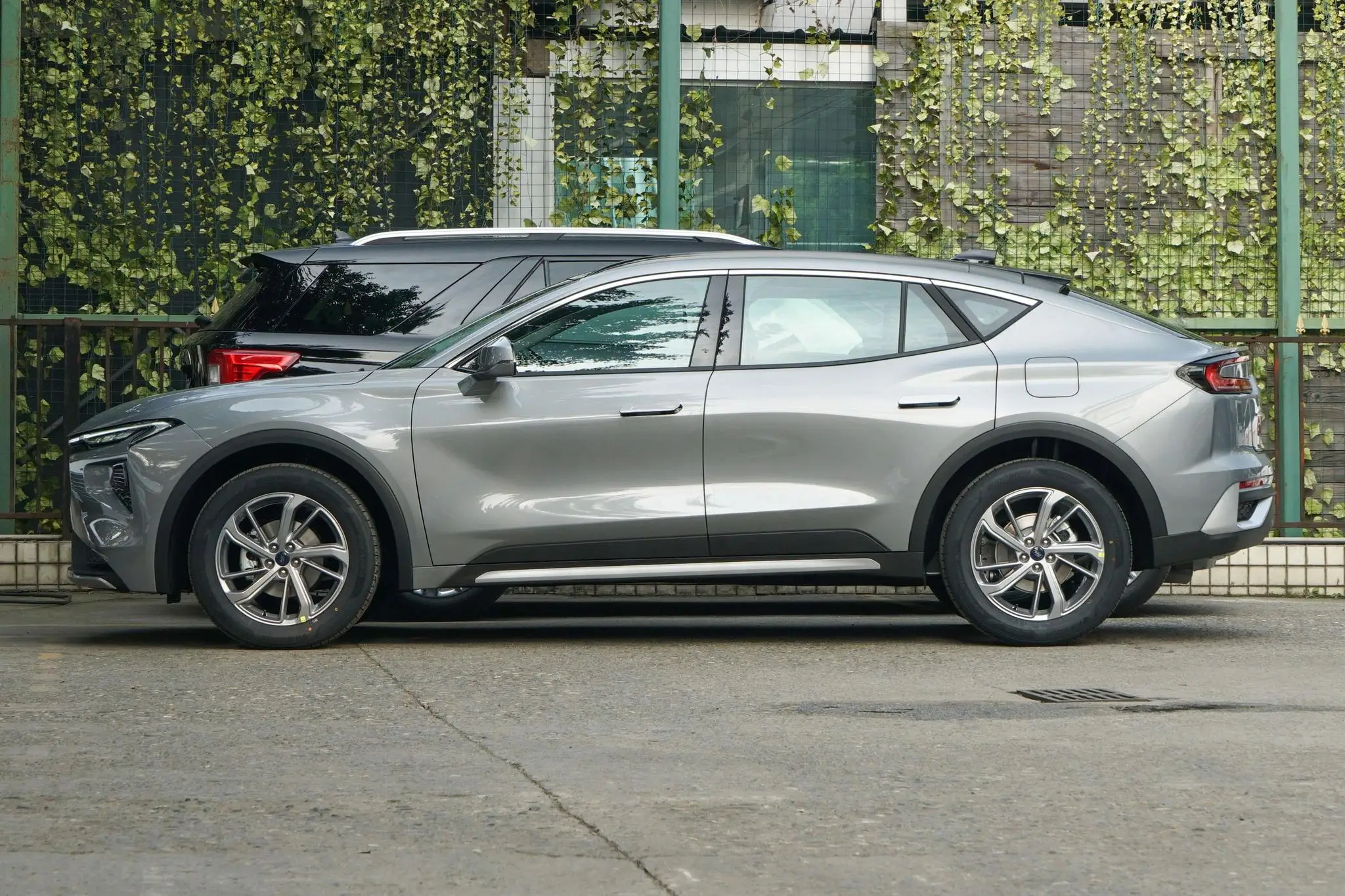 High Speed Brand New Cars Ford EVOS Front-wheel Drive SUV 193KM/H Automobiles Of Cheap Price For Sale