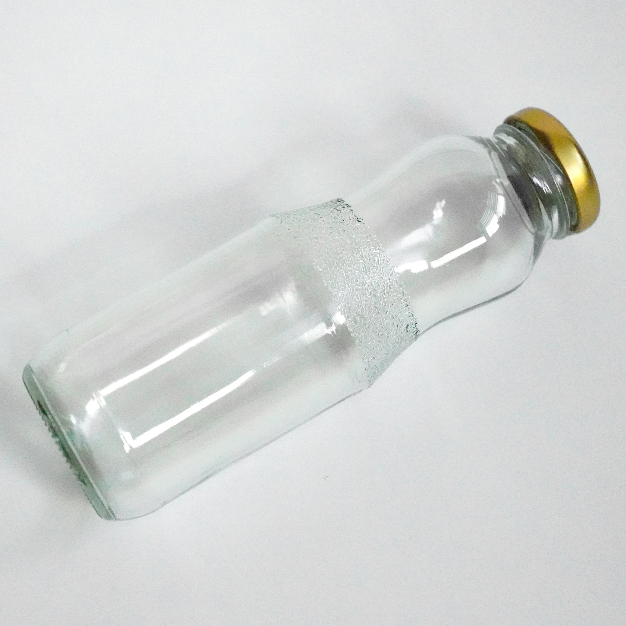 Wholesale 300ml Round Glass beverage drink bottle for juice