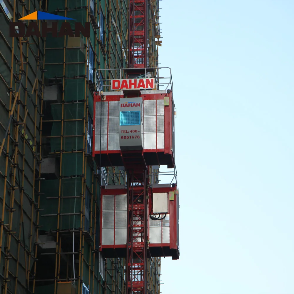 Подержанный строительный Лифт для строительной площадки SC200/200 0-54 м/мин 2T