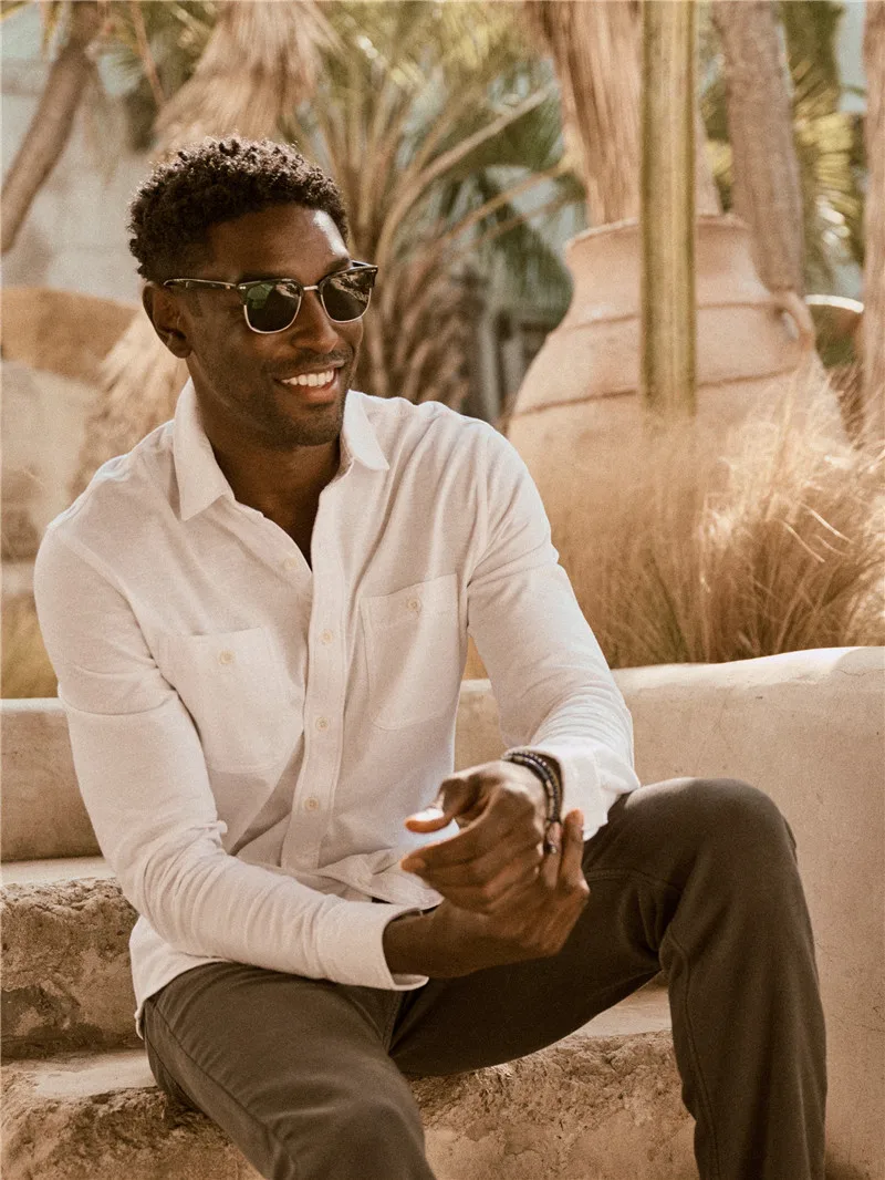 Wholesale Custom Men Long Sleeve Chest Pockets Button Front 100%Cotton Linen Beach Shirts in White