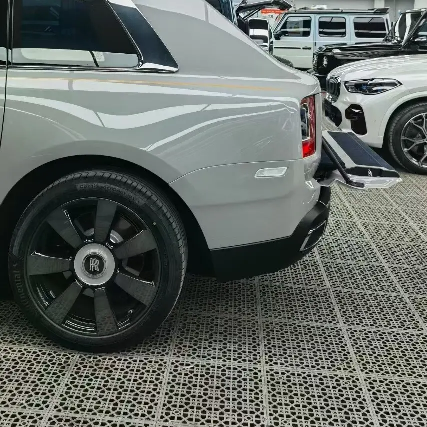 New innovative Rigid Modular Car Wash Drainage Plastic PP Interlocking Garage Floor Tiles for Car Parking/wash Garage Flooring