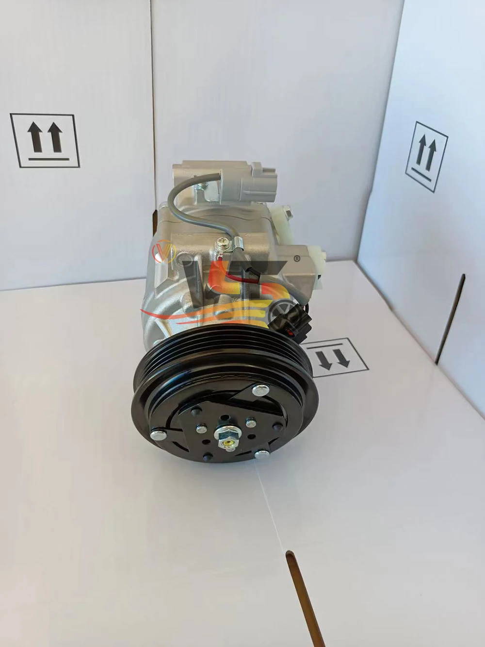 High Quality Car air conditioning Parts Denso AC Compressor For TOYOTA YARIS  R134A 88320-52010 88320-52400 447260-7841