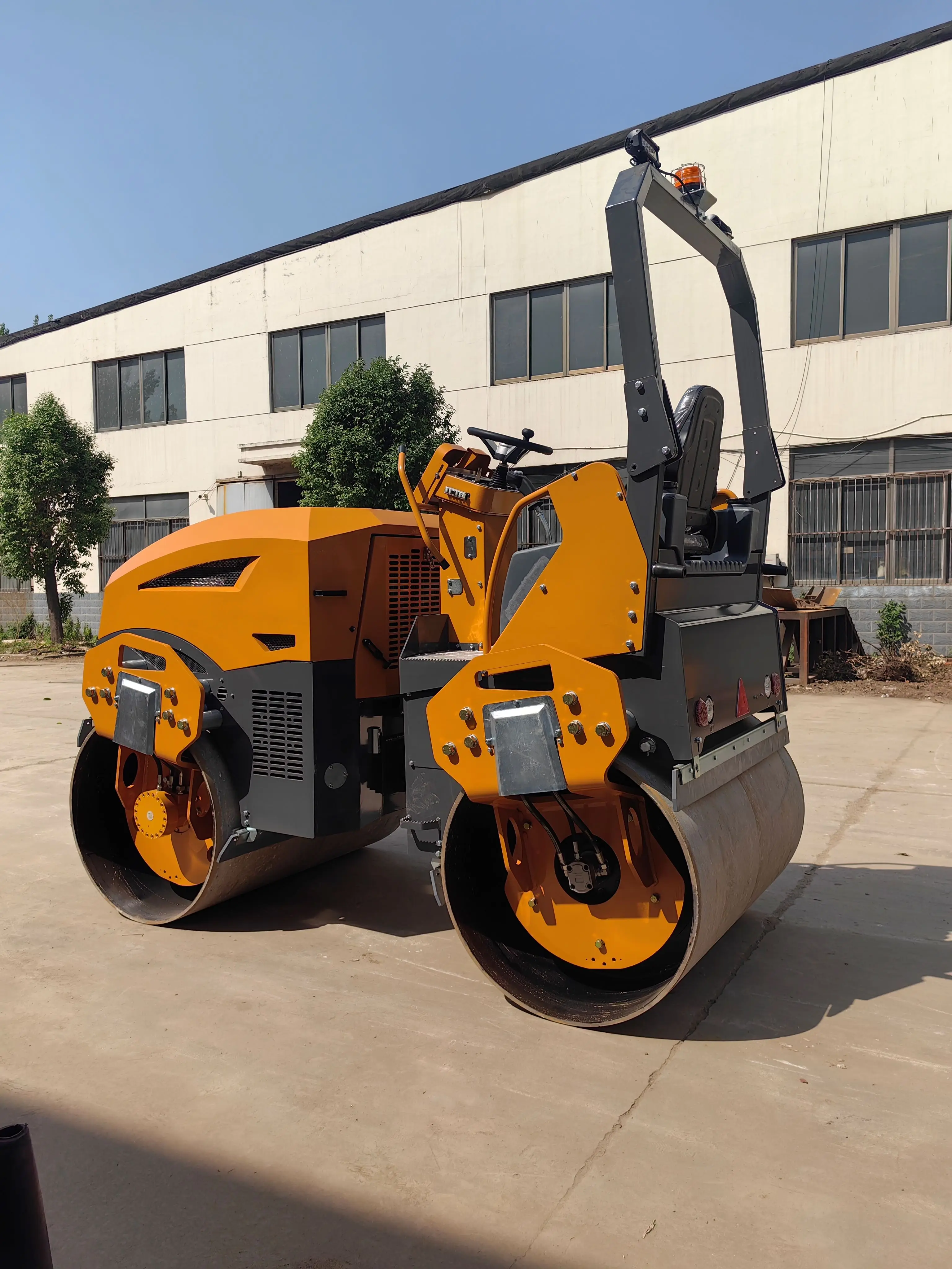 Manual Vibratory Road Construction Machinery 5 Ton Vibratory Cheap Sale Algeria