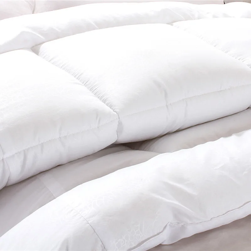 Customized Color Microfiber Quilted Bedding Down Alternative Comforter White Textured with Corner Tabs for Queen Bed