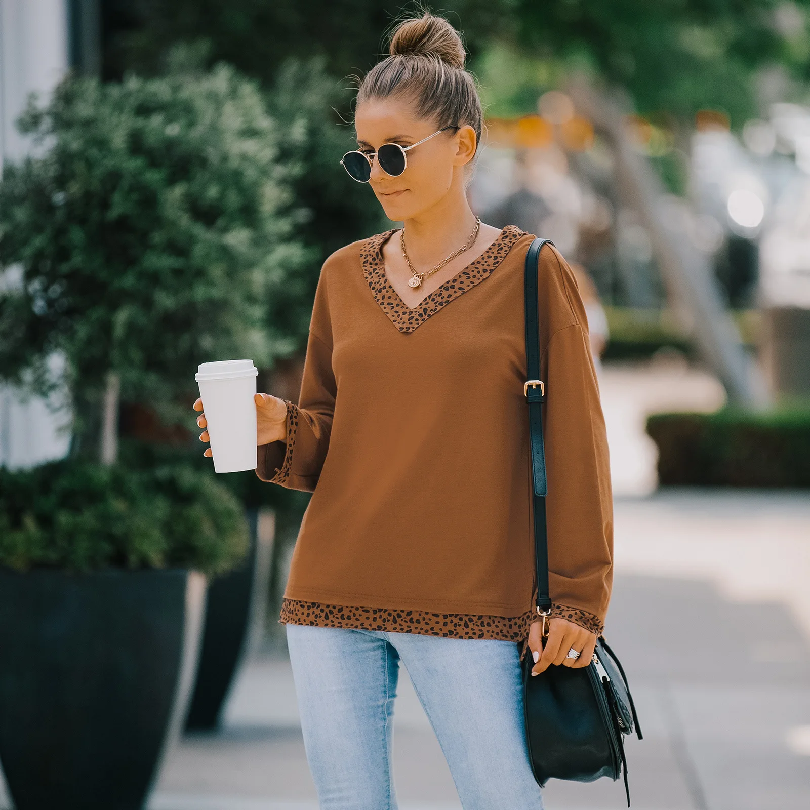 Factory wholesale price sexy leopard v neck pullover loose sweatshirts for winter