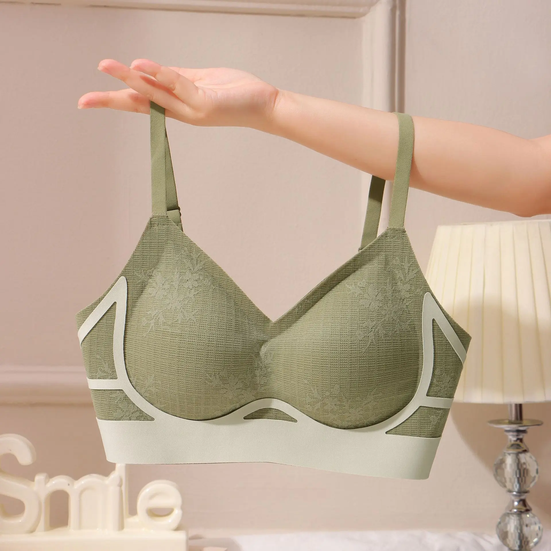 3D Water Drop Cup Push-Up Bras with Sexy Contrast Color Lace Soft Support Wireless Thin Underwear Woven Style In Breathable