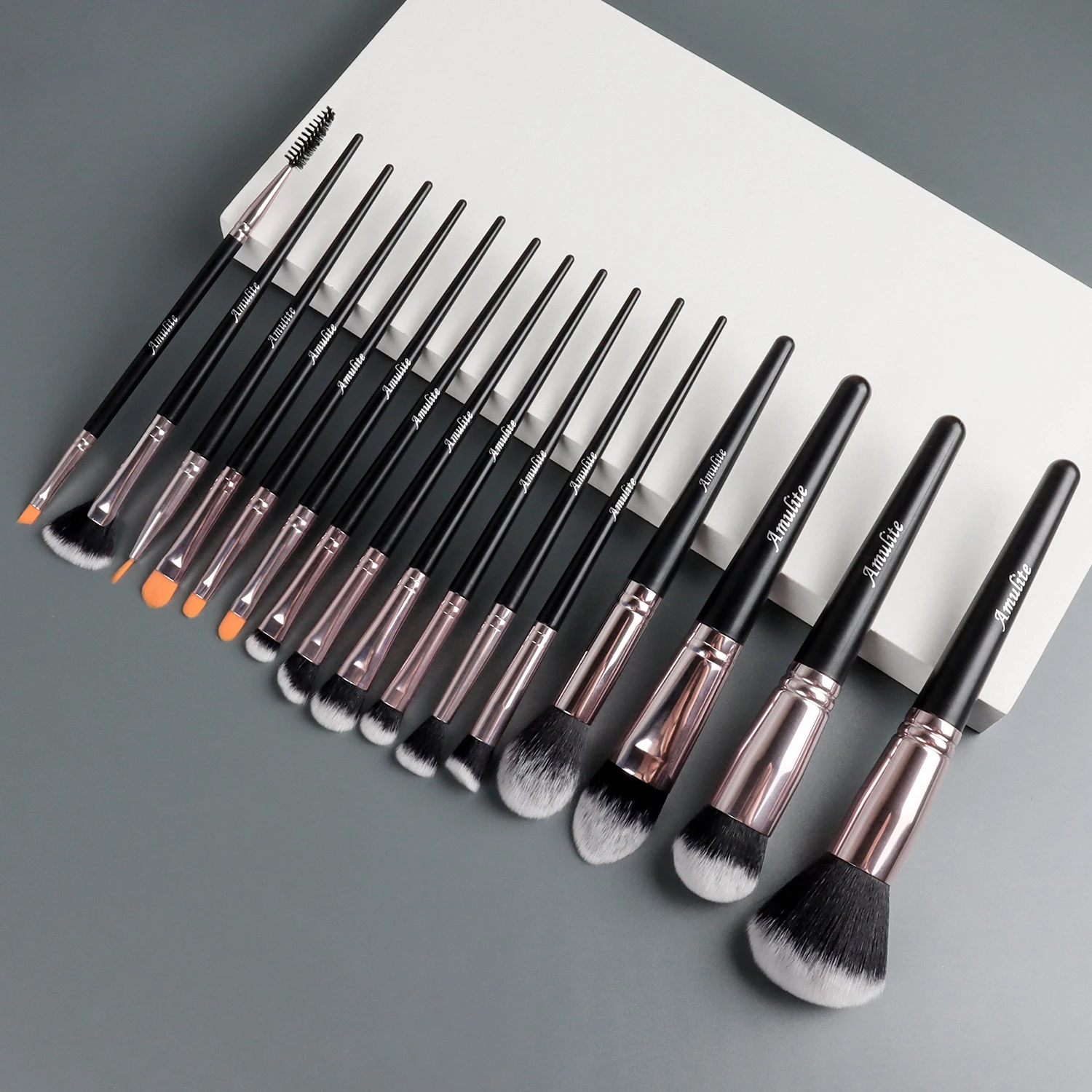 Private Label 16pcs free logo Makeup Brush set cosmetic vegan professional black Makeup Brushes custom Logo